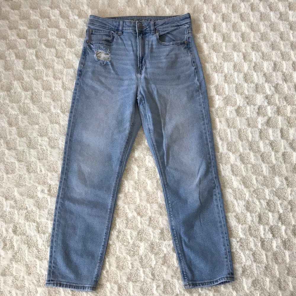 American Eagle Outfitters light blue high rise jeans